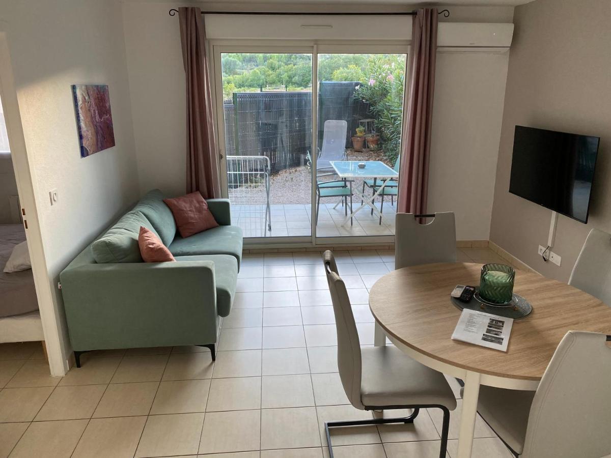 Appartement Entre Lac Et Mer Avec Piscine Péret Zewnętrze zdjęcie