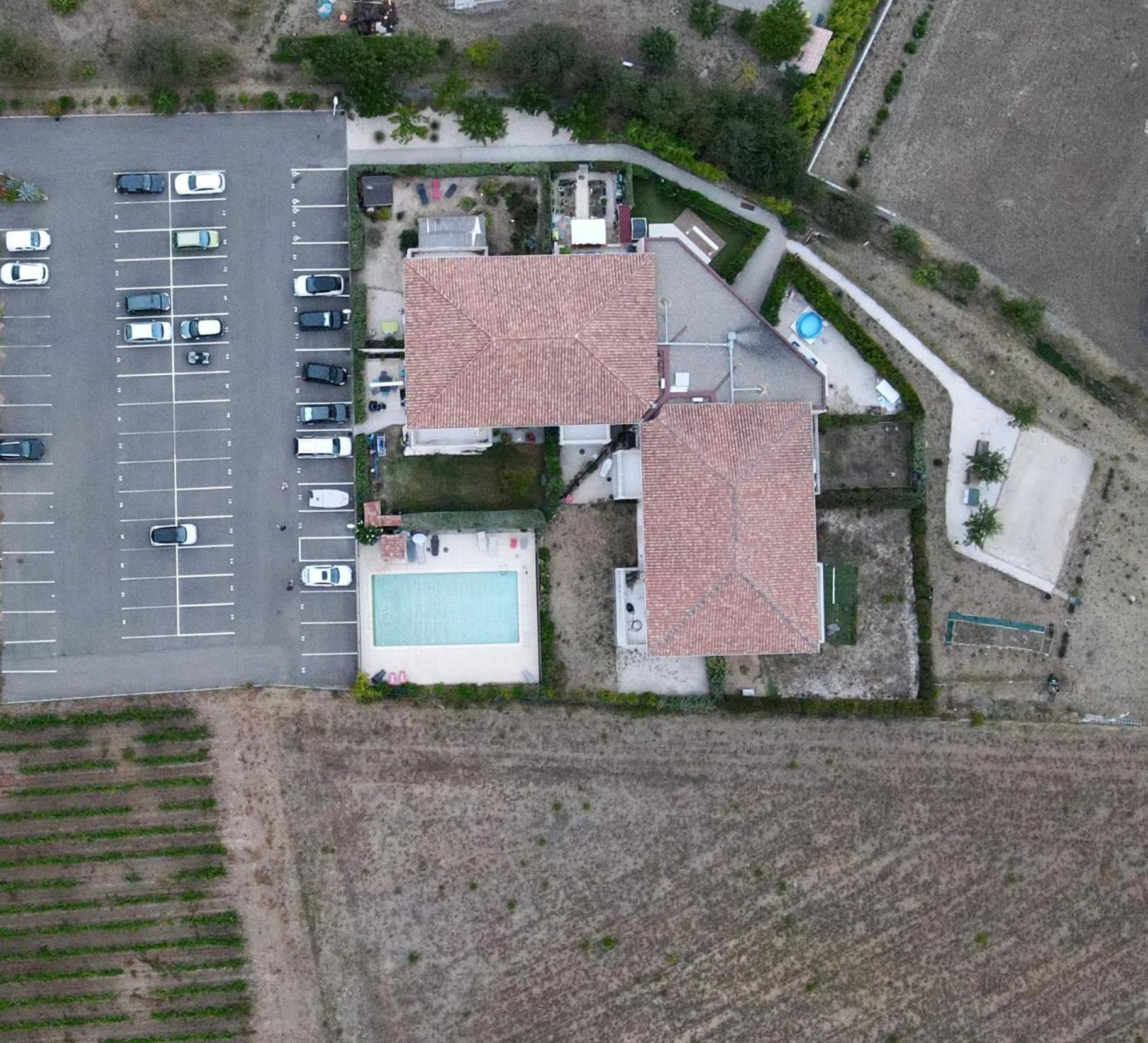 Appartement Entre Lac Et Mer Avec Piscine Péret Zewnętrze zdjęcie